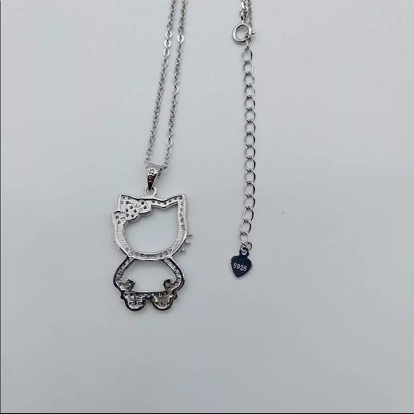 Hello Kitty 925 Sterling Silver Necklace. - Picture 4 of 4
